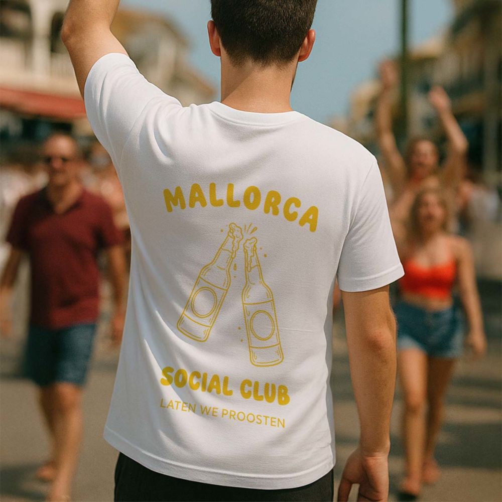 Gepersonaliseerd t-shirt met drinks en tekst
