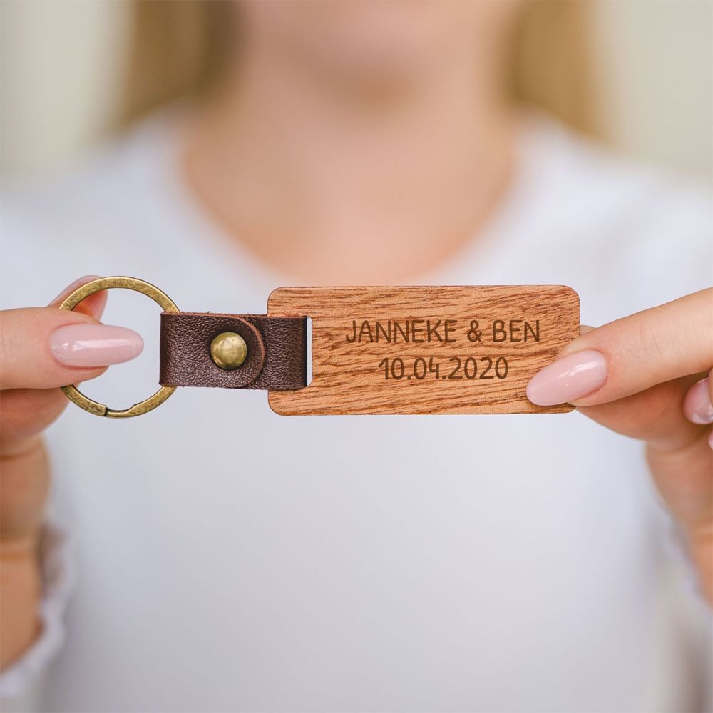 Gepersonaliseerde Houten Sleutelhanger met Tekst